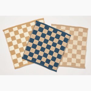Checker Field Straw Rug
