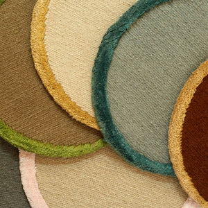 Soumak Border Round Petal Cream Rug